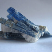 natural-kyanite-bracelet-necklace-4